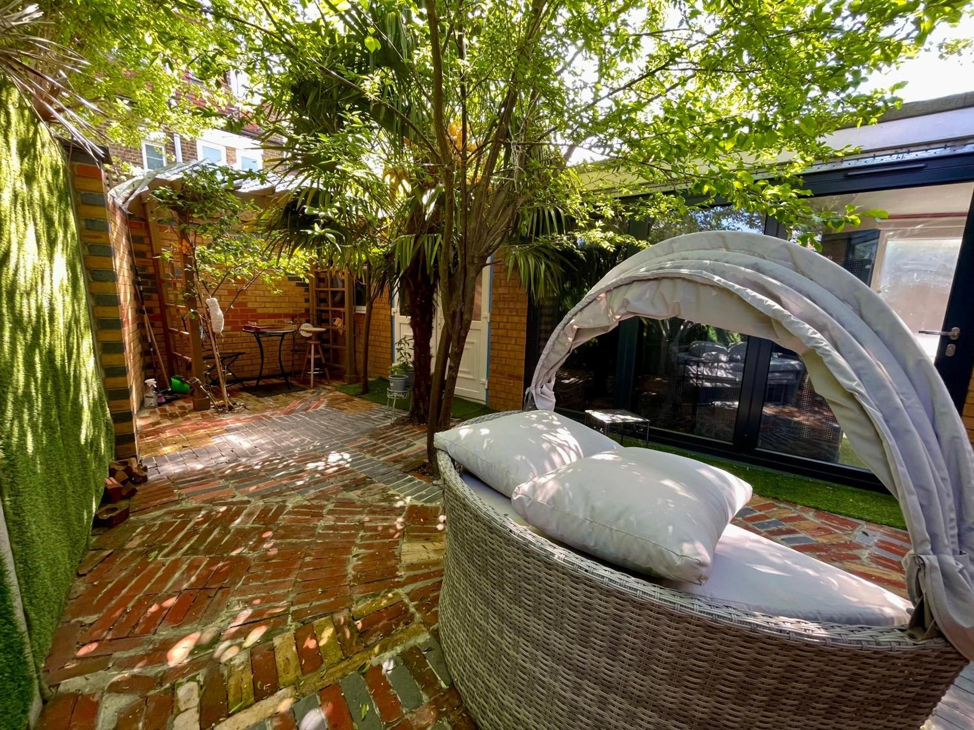 Luxury With Private Bathrooms *
